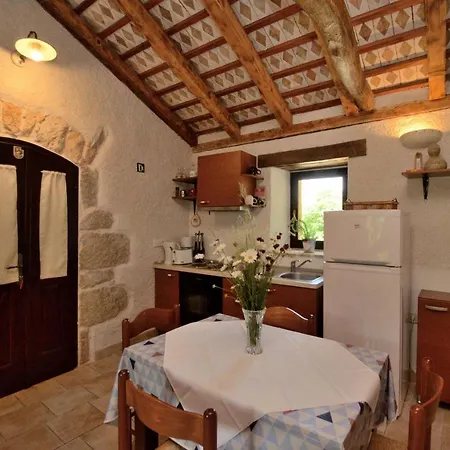 Ferienhaus House Nadija *