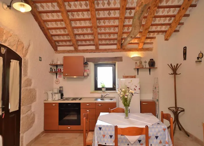House Nadija